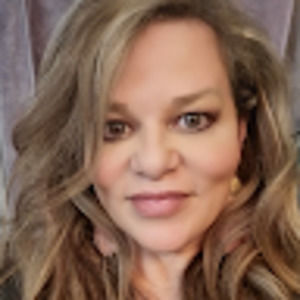 Meet your Posher, Pauline